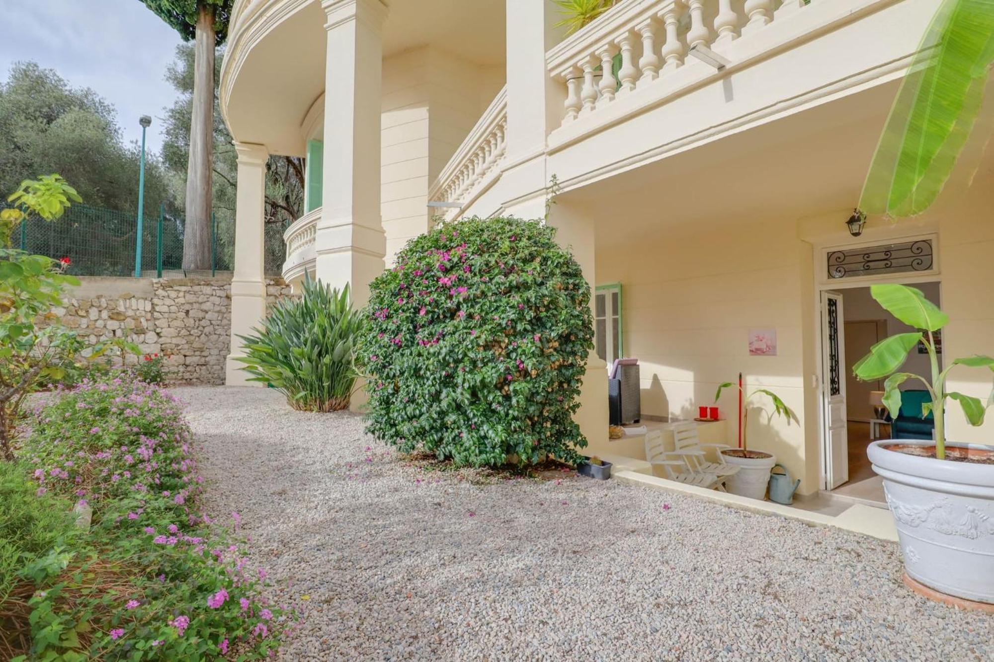 "Le Garavan Palace" Idyllique, Proche Gare Et Plage Menton Eksteriør billede