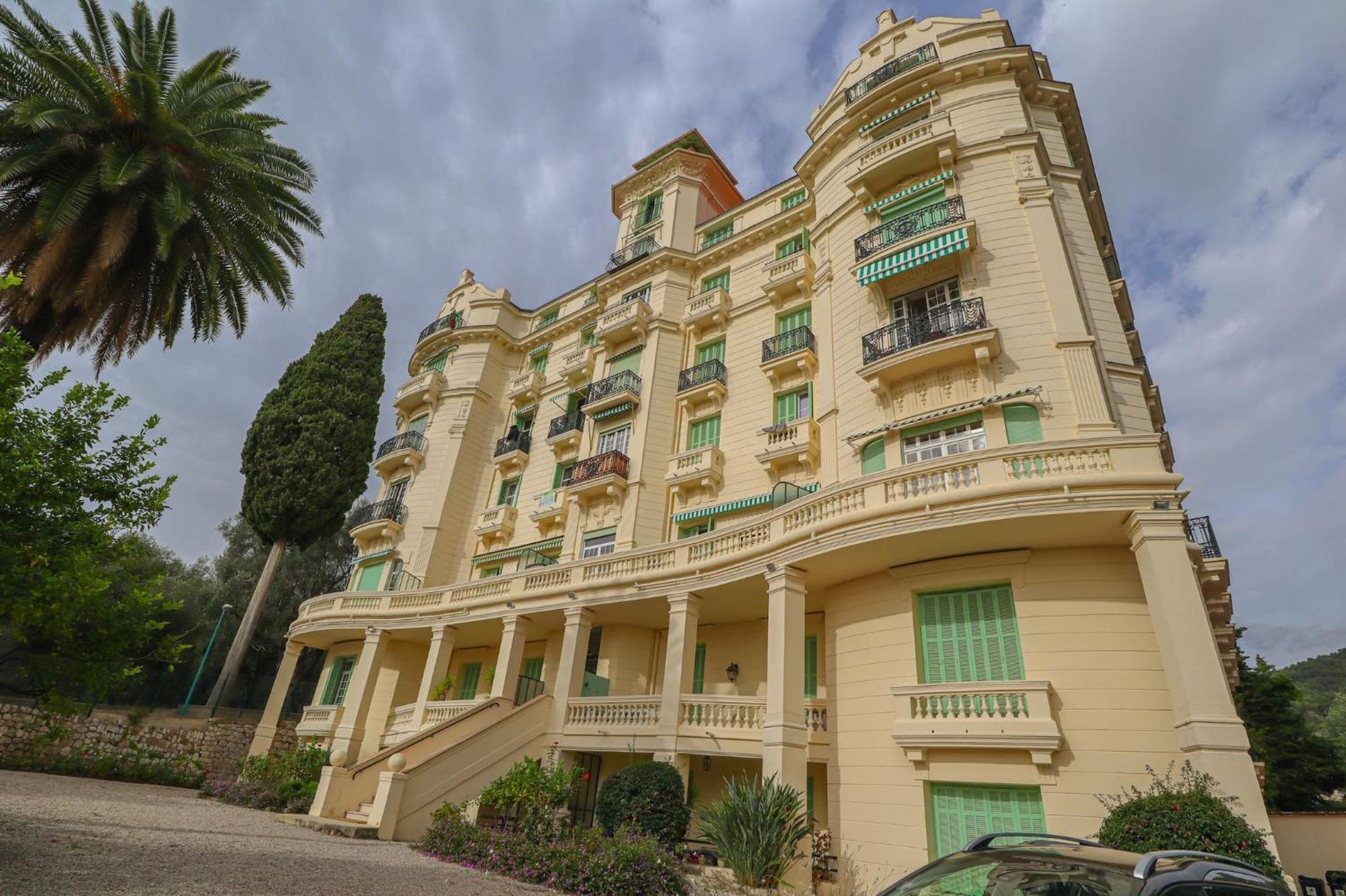 "Le Garavan Palace" Idyllique, Proche Gare Et Plage Menton Eksteriør billede